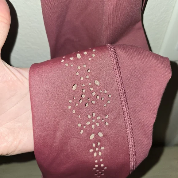 Victoria Secret Knockout Leggings Size Small - Picture 4 of 4